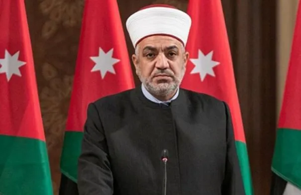 وزير الأوقاف يفتتح ملتقى الوعظ واليوم الخيري والطبي المجاني في أبو نصير