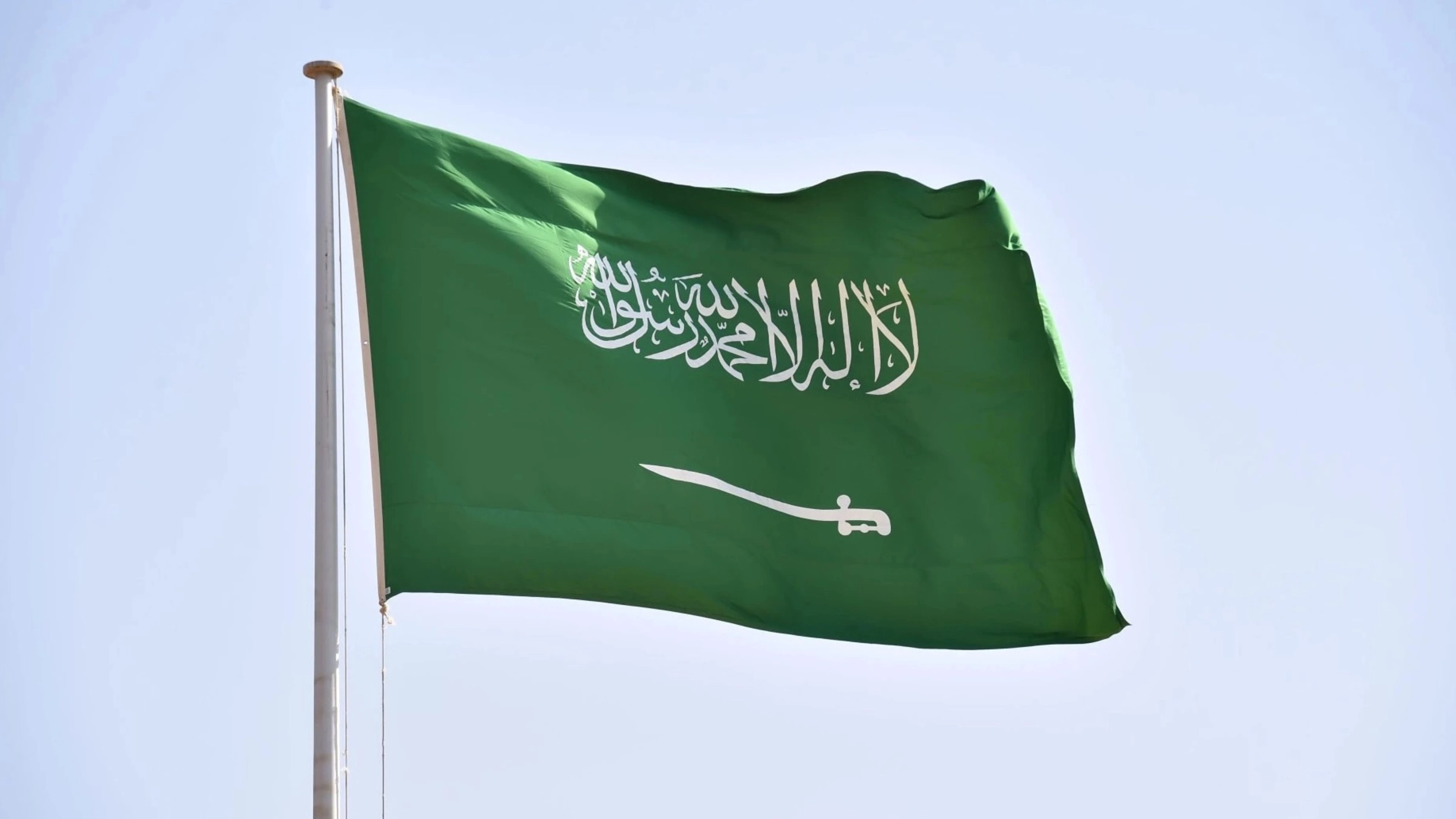 السعودية: إصابات إثر اعتداء استهدف مطار الملك خالد الدولي بالرياض